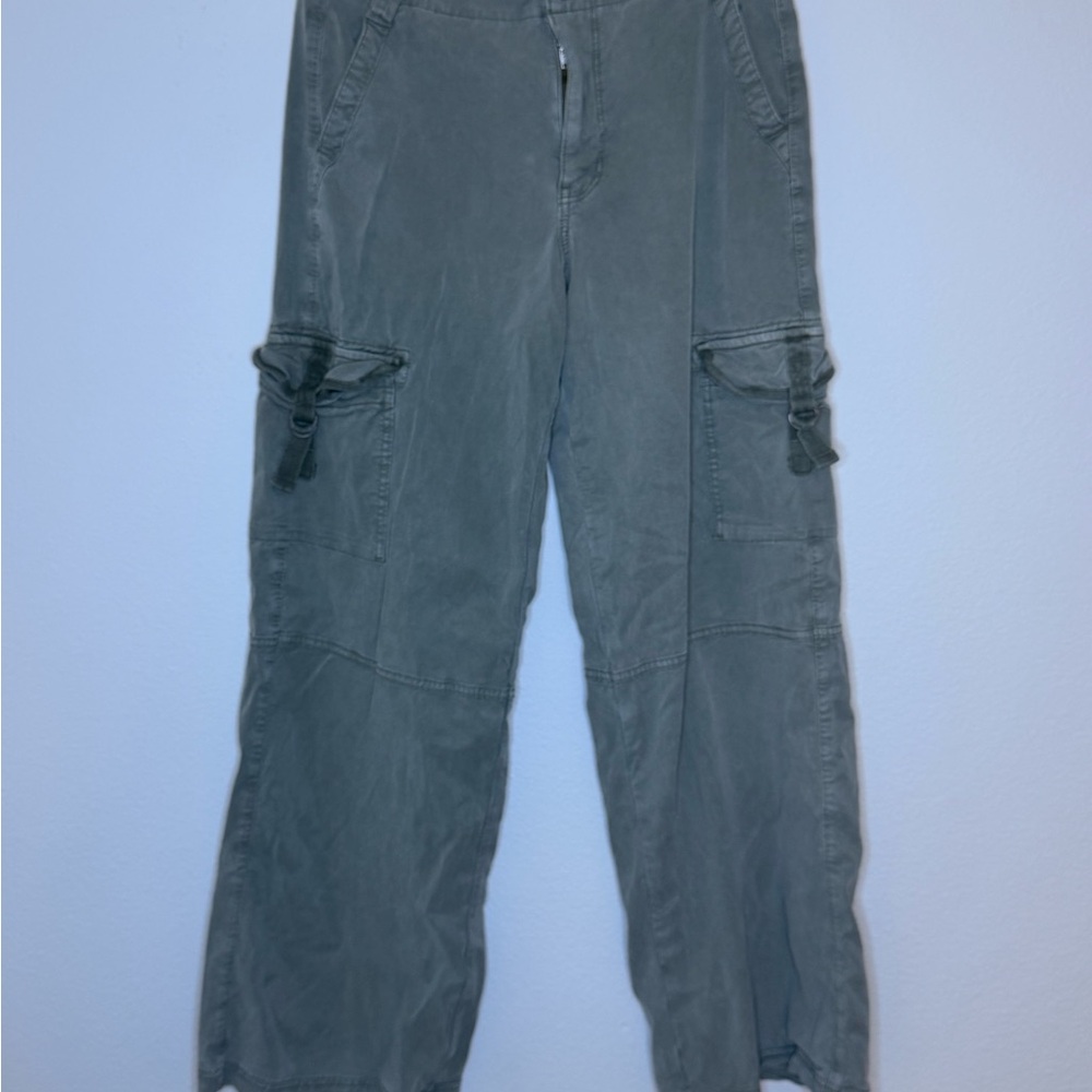American Eagle Green Cargo Pants
